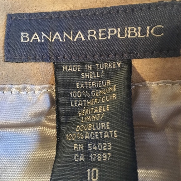 Banana Republic suede skirt - Picture 3 of 3